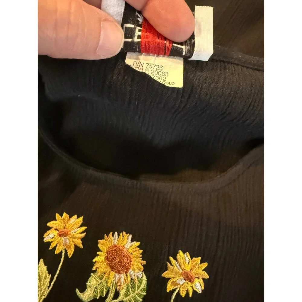Teddi Womens M Petite Maxi Dress Black Sunflower Embroidered‎ Sleeveless Cottage